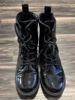 art class Black Lace-Up Kids Size 2 Combat Boots